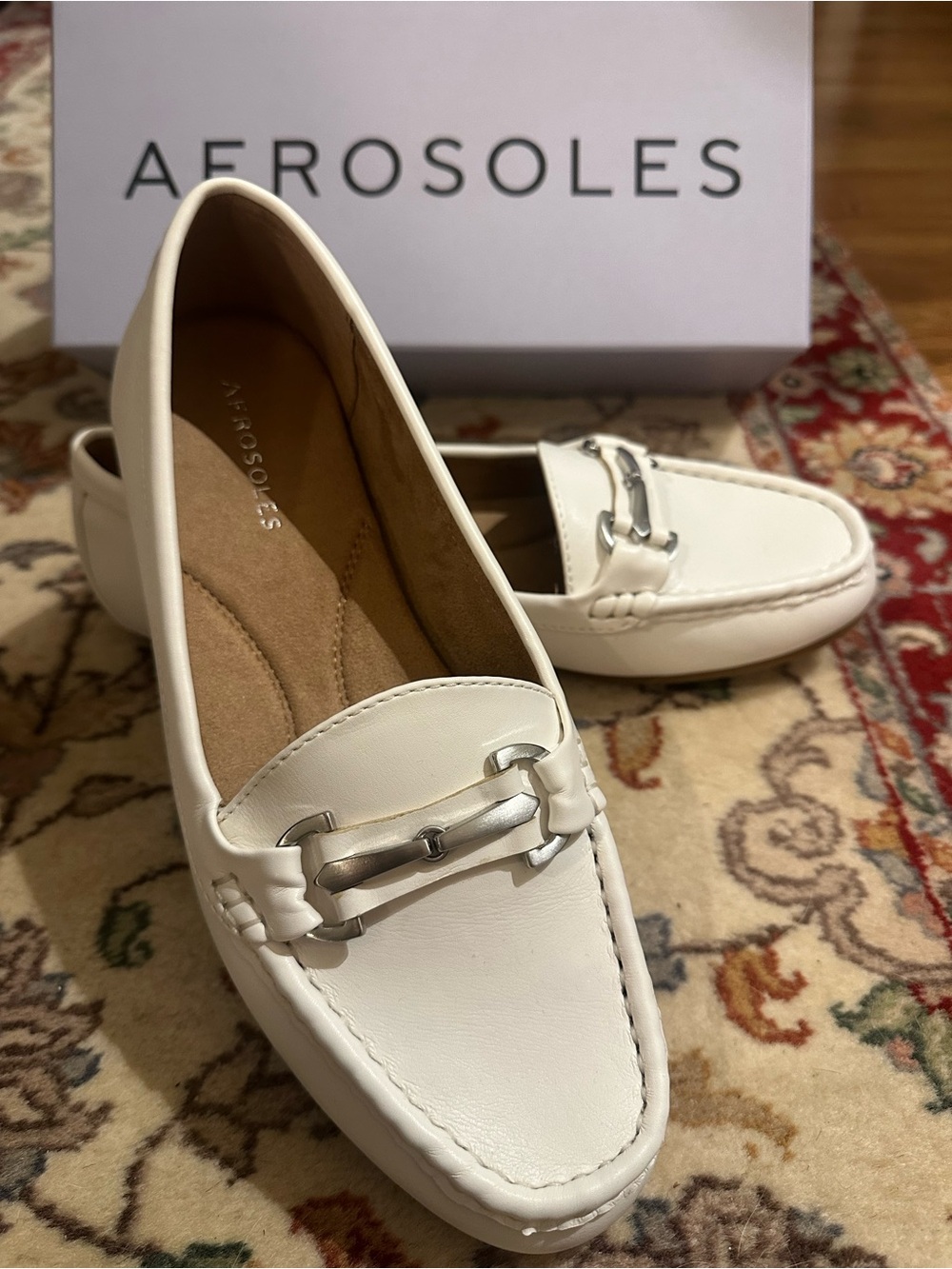 Aerosoles White Leather Slip-On Loafers women’s size 9M